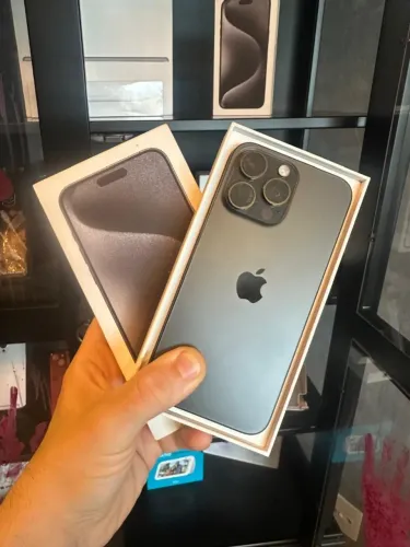 iPhone 15 Pro Max 256GB - 88% Saúde de Bateria