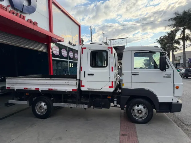 Vw 5160 ano 2008 com cabine suplementar