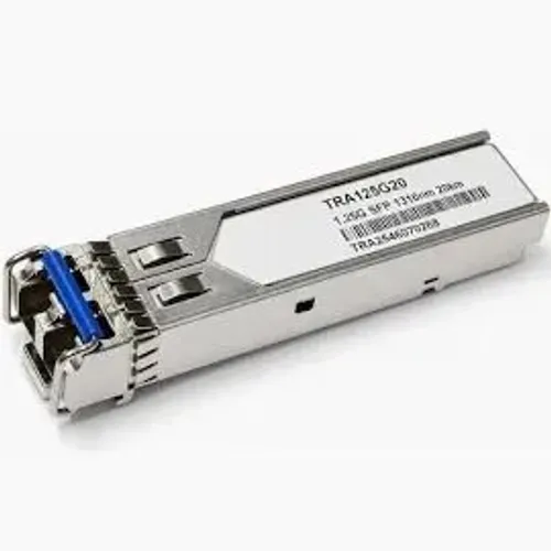 Gbic cisco entre outro novos na caixa.