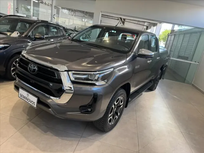 Toyota Hilux CD SRX Limited 4X4 2.8 TDI Die.aut 2023