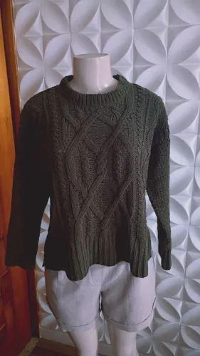 Blusa de lã moleti feminina verde musgo tamanho M.