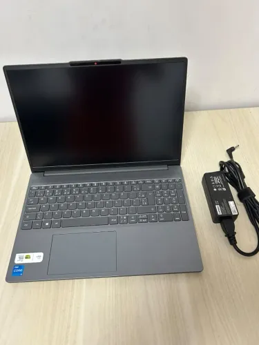 NOTEBOOK LENOVO - CORE i5 13th | 8GB | SSD NVMe 512 - ESTADO NOVO