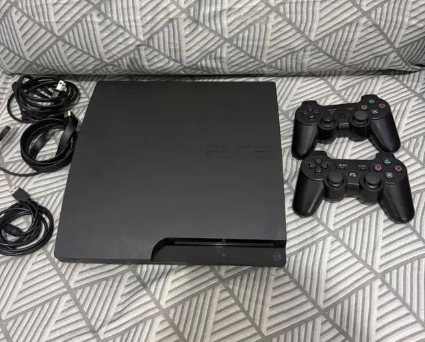 PS3 SLIM 149GB DESBLOQUEADO + 2 CONTROLES + VÁRIOS JOGOS