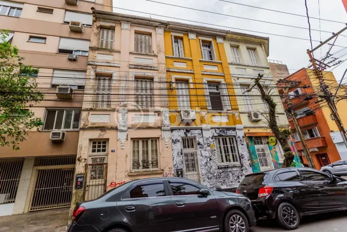 Casa à venda Rua Demétrio Ribeiro, Centro Histórico - Porto Alegre