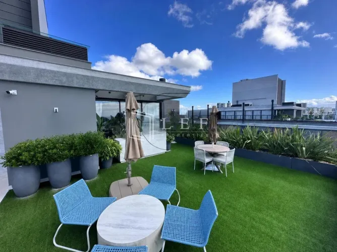 Apartamento com 236 m², 3 quartos sendo 3 suítes à venda no bairro Jurerê.