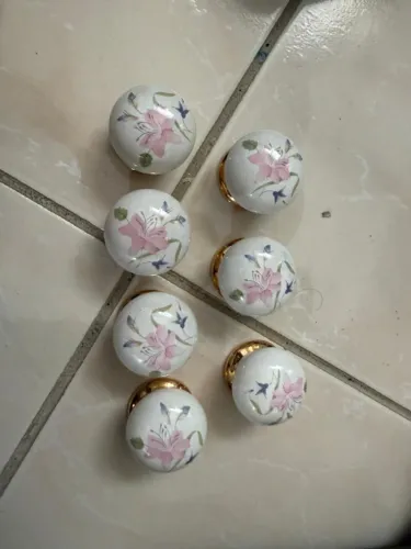 Conjunto 7 Puxadores de Porcelana Floral para Gavetas / Armários - Vintage
