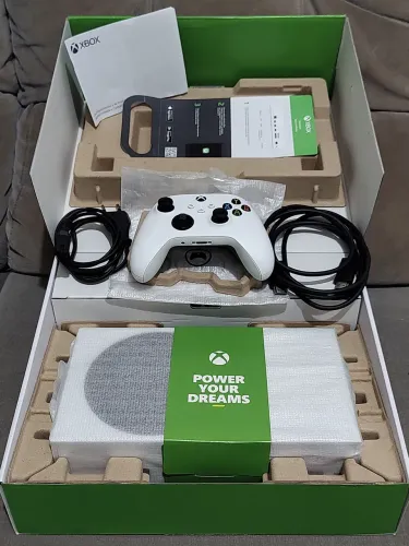 XBOX SERIES S COMPLETO IMPECÁVEL C NOTA FISCAL