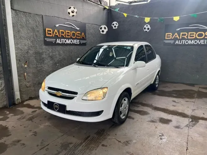 Chevrolet Corsa SED Class.life 1.0/1.0 Flexpower (álcool) 2015