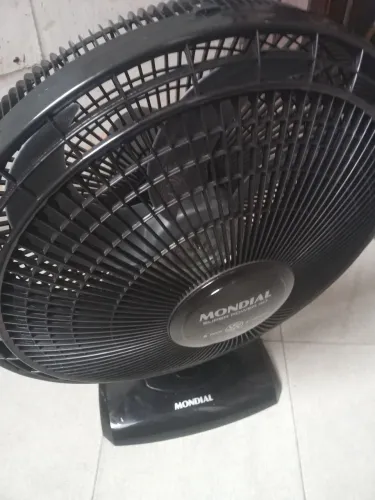 Ventilador mondial grande.