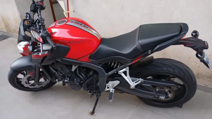 CB 650 F.