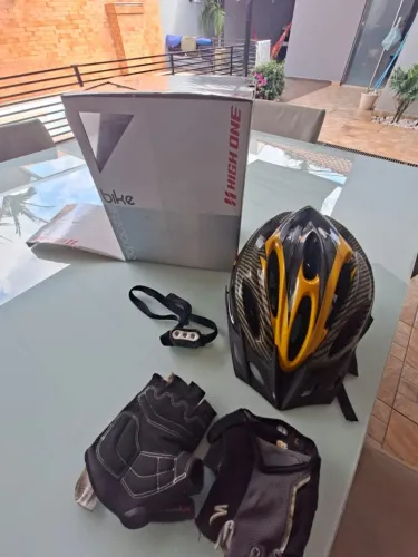 Kit Acessórios Bicicleta ciclismo bike - Capacete, Luvas, Lanterna
