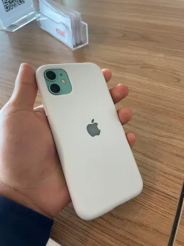 iPhone 11 usado