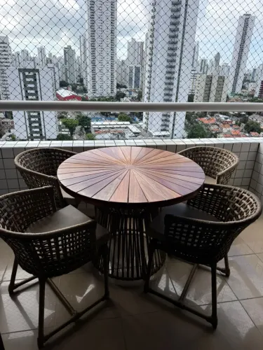 Mesa Com 4. Cadeiras em corda náutica Disponível em cores
