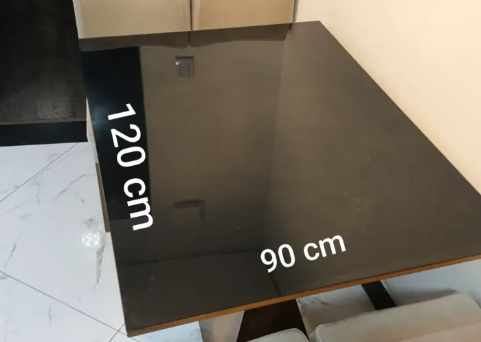 Mesa de jantar tampo de vidro