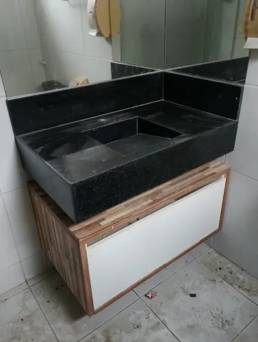 Kit Banheiro: Bancada Granito Preto Cuba Esculpida + Vaso Sanitário + Móvel
