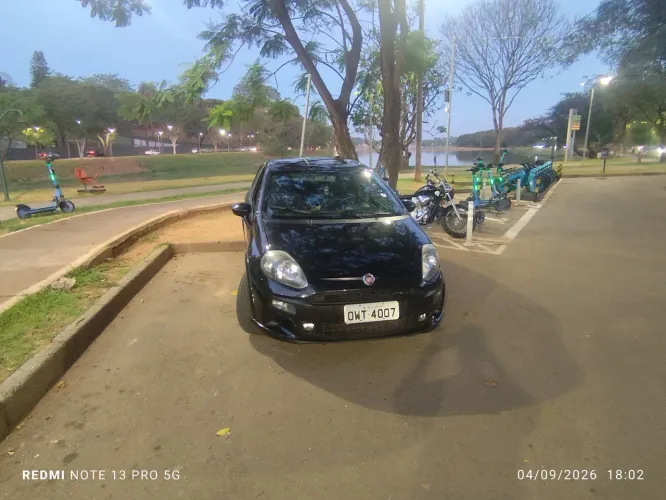 Fiat Punto Blackmotion 1.8 Flex 16V 5P. 2014