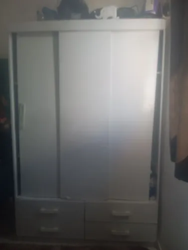Guarda roupa