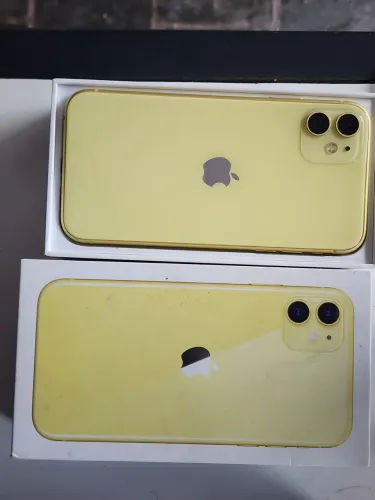 IPhone 11 256 gb com detalhes