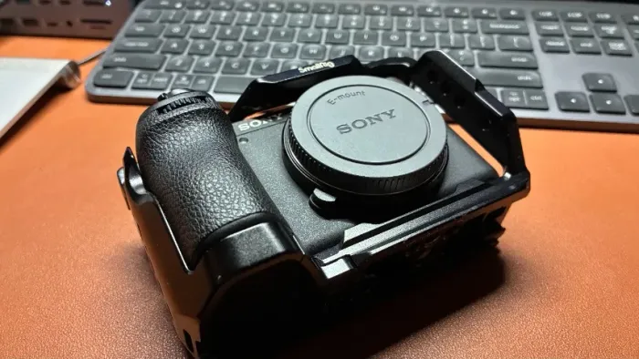 Camera Sony A6700 + Sigma 16mm 1.4