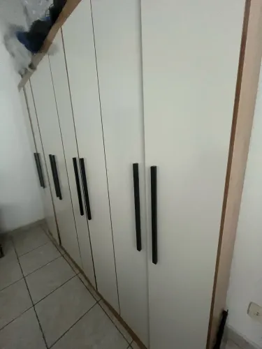 Guarda roupa 8 portas