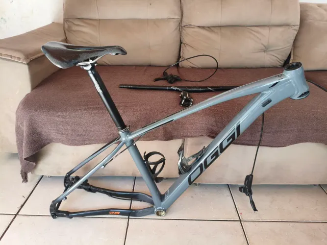 Quadro Oggi + rodas mtb