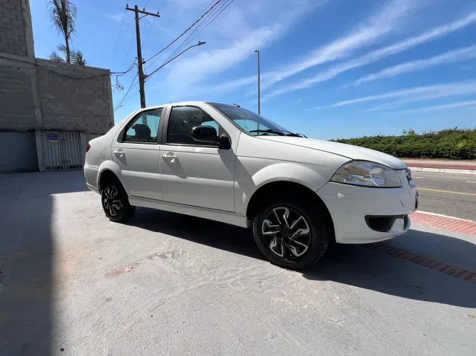 Fiat Siena EL 1.4 MPI Fire Flex 8V 4P 2015