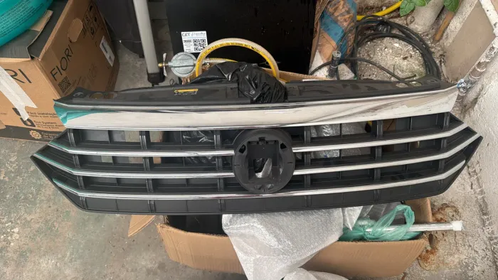 Grade frontal Jetta 2019 