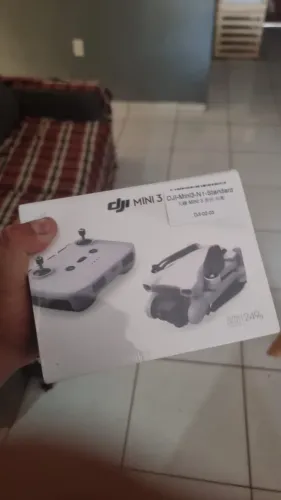 DRONE DJI MINI 3 NOVO LACRADO COM BATERIA EXTRA E HUB DE CARREGAMENTO LACRADO