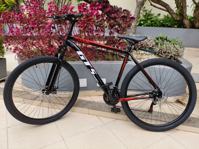 BIKE ARO 29/QUADRO (21)/100% ALUMÍNIO(6061)/R$ 1.555,00/24 MARCHAS/FREIOS A DISCO/2 RODAS