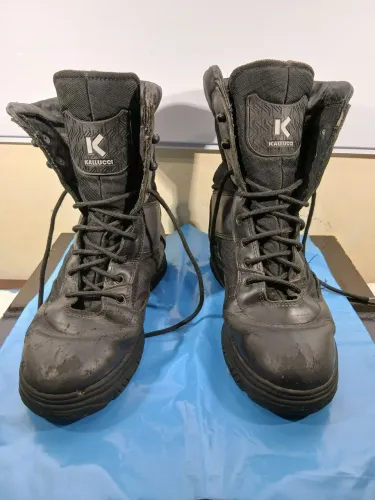 Bota tática militar hidrofugada modelo everest tamanho 44,