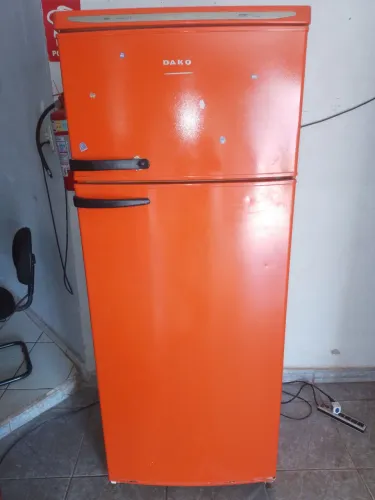 Geladeira dúplex 450 litros grande funciona normal consigo fazer entrega.