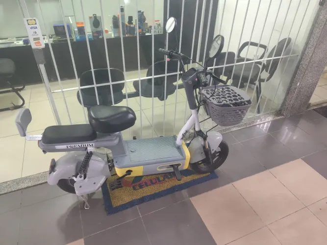 Scooter elétrica