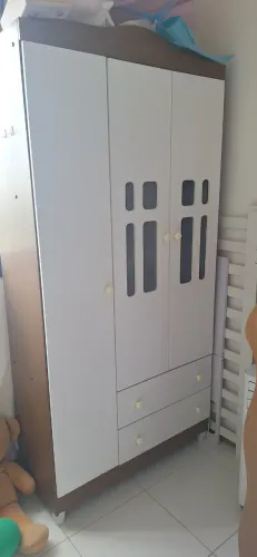 Quanto de bebê completo (usado).