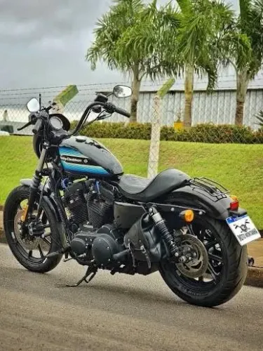 Harley Daviso nova e com pouca kilometragem