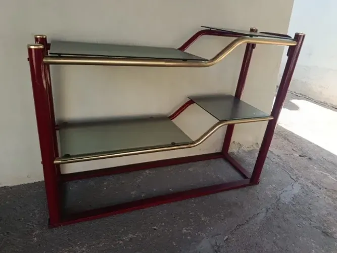 Aparador Estante Retrô Vinho e Dourado - Ideal para Sala ou Comércio