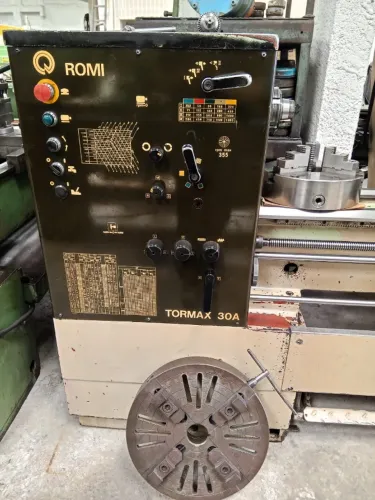 Torno Mecânico Romi Tormax 30a 520 X 1500 Mm / -- 01227
