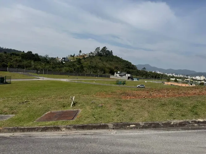Terreno à venda no centro de Camboriú
