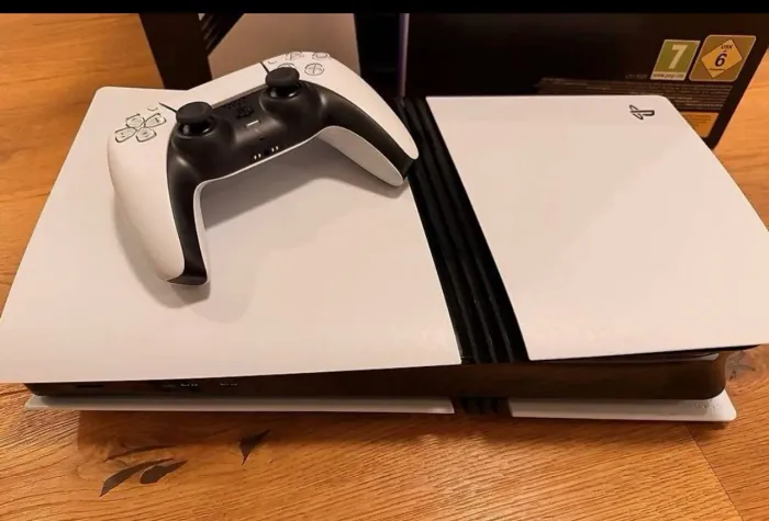 PS5 Pro novo + NOTA FISCAL 12 meses de garantia
