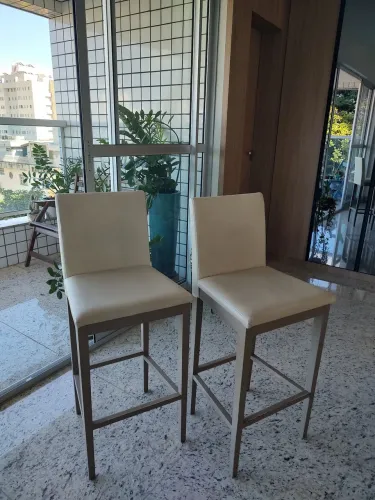 Banqueta para balcão de cozinha