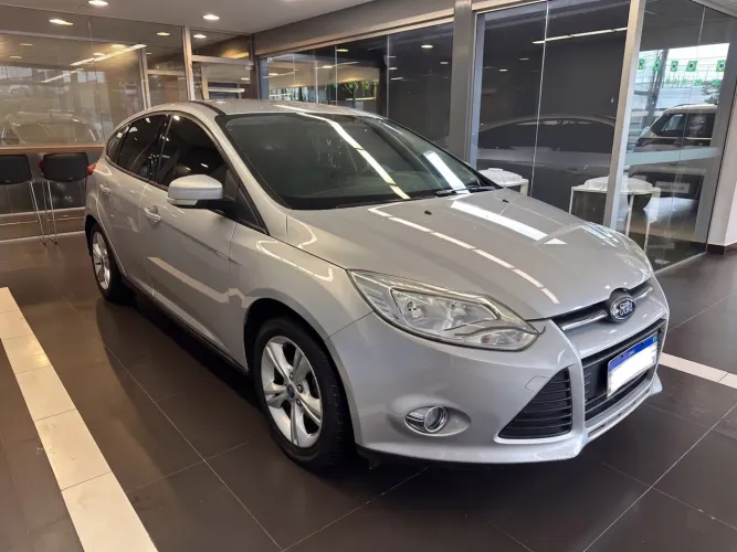 Ford Focus 1.6 S/se/se Plus Flex 8v/16v 5P 2014