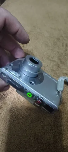câmera com defeito só fica na tela branca ,só vai a câmera msm
