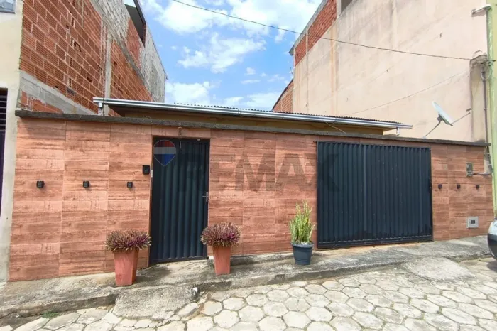 CASA À VENDA NO BAIRRO DA PALHA GUAÇUÍ/ES