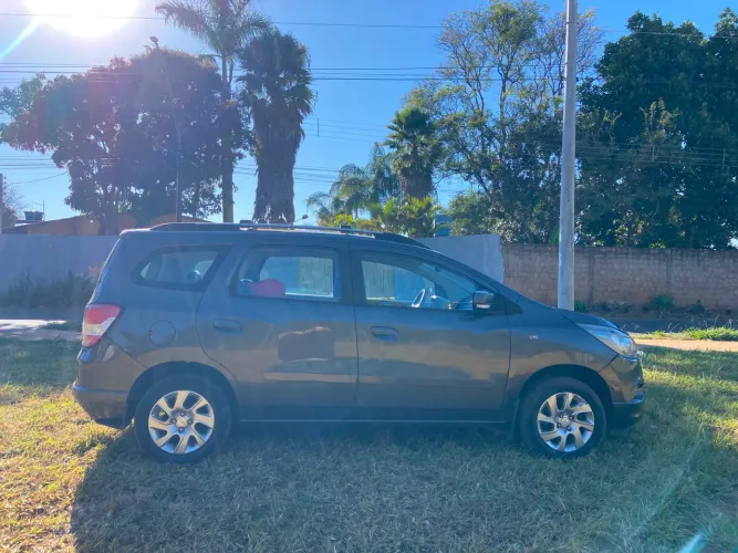 Chevrolet Spin LTZ 1.8 8V Econo.flex 5P Aut. 2014