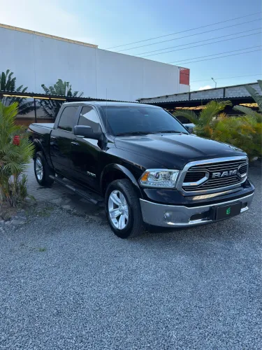 Ram Classic Laramie 5.7 V8 16V Gasolina 4X4 Aut. 2023