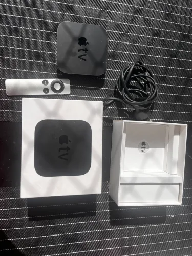 Apple TV 4K de 64 GB (modelo A1842), com controle + cabo energia + hdmi