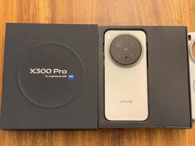 X300 Pro 16/512 dourado global 