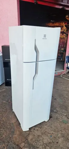 geladeira Electrolux DC35A SEMI NOVA - ENTREGA GRÁTIS 