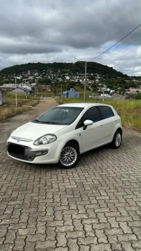 Fiat Punto Essence 1.6 Flex 16V 5P 2014