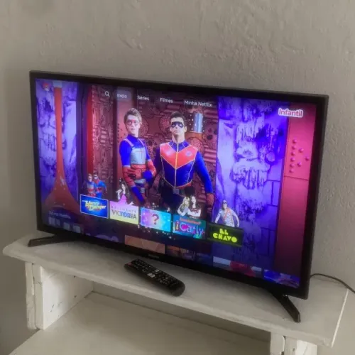 Televisor Samsung Smart 32"
