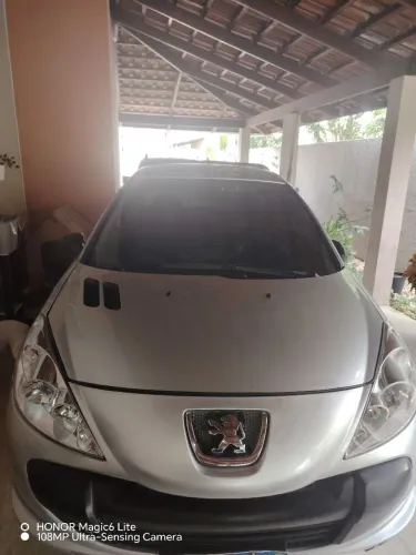 Peugeot Hoggar X-line 1.4 Flex 8V 2P 2013